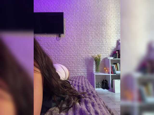 sweetkira25's BongaCams show and profile