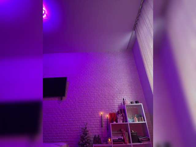 sweetkira25's BongaCams show and profile