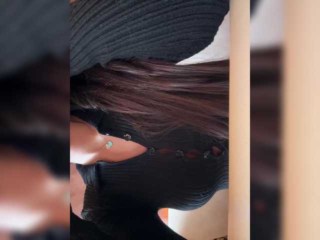 sweetkira25's BongaCams show and profile