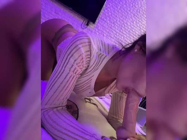 sweetkira25's BongaCams show and profile