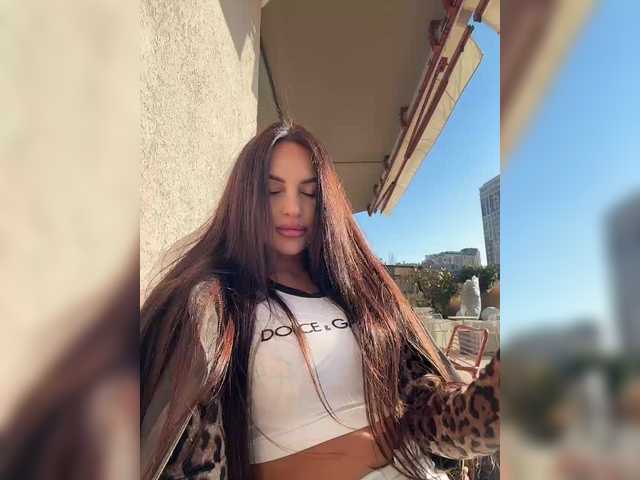 sweetkira25's BongaCams show and profile