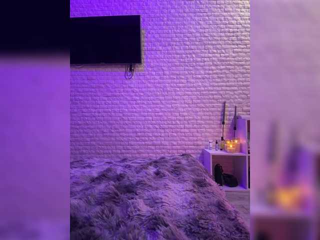 sweetkira25's BongaCams show and profile