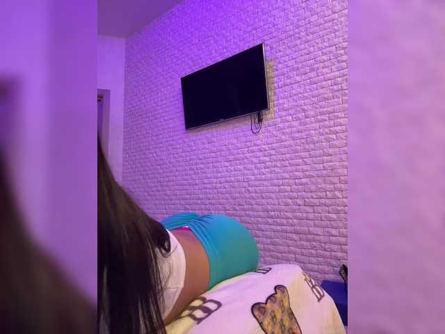 sweetkira25 live sex