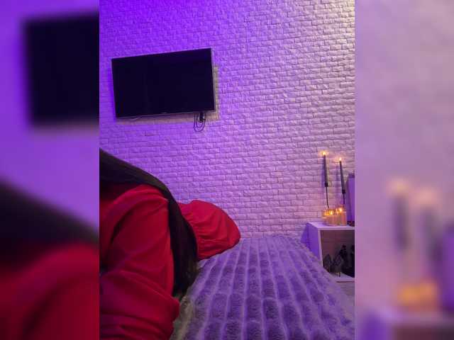 sweetkira25's BongaCams show and profile