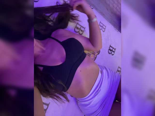 sweetkira25 live sex