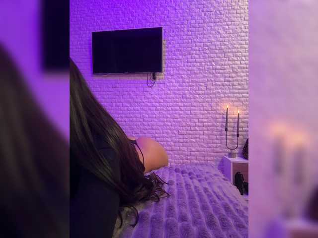 sweetkira25's BongaCams show and profile