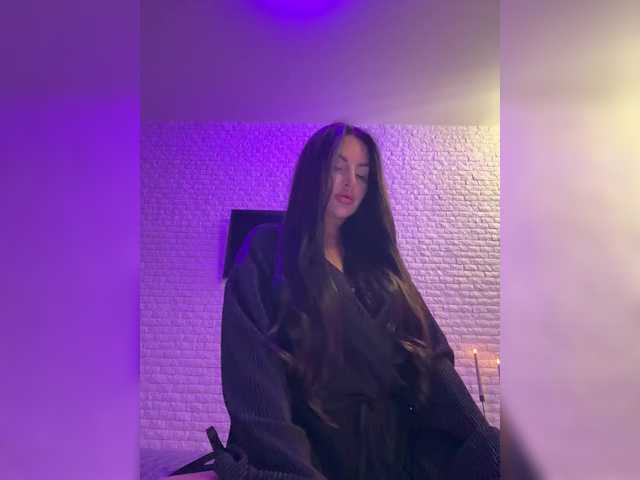 sweetkira25's BongaCams show and profile