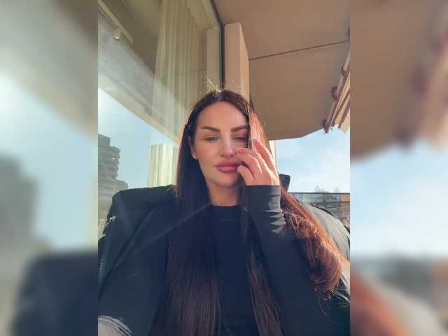 sweetkira25's BongaCams show and profile