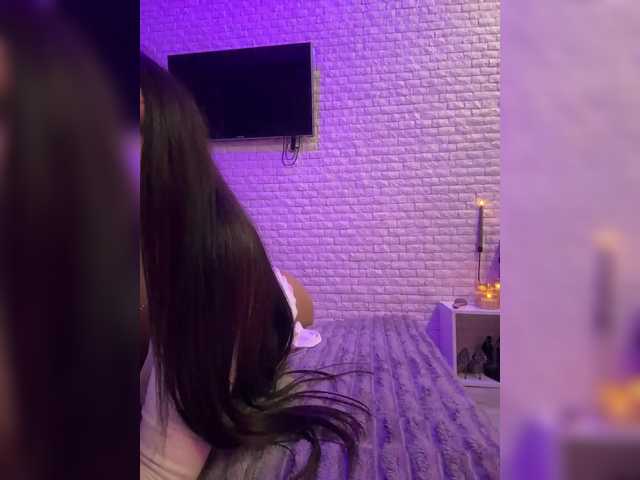 sweetkira25's BongaCams show and profile