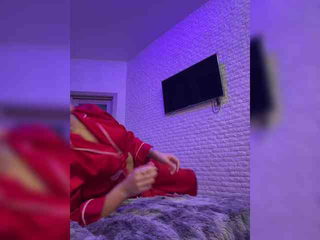 bitch_production webcam