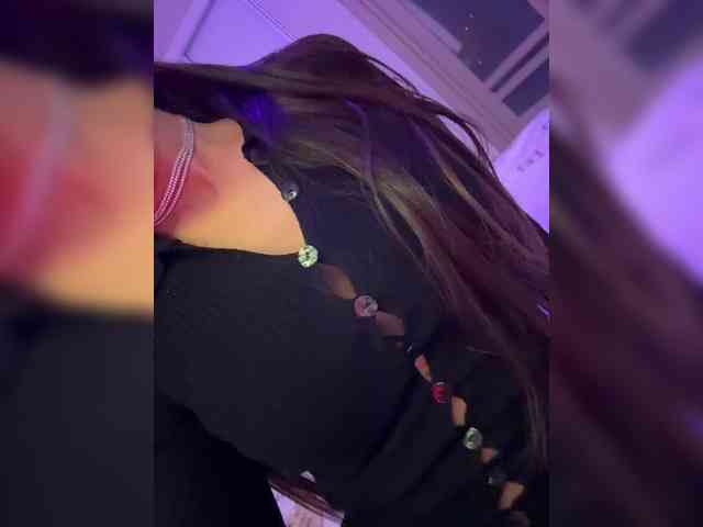 bitch_production webcam