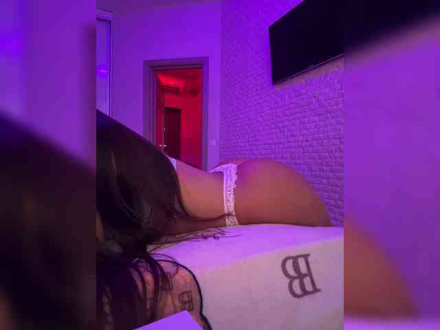 bitch_production webcam