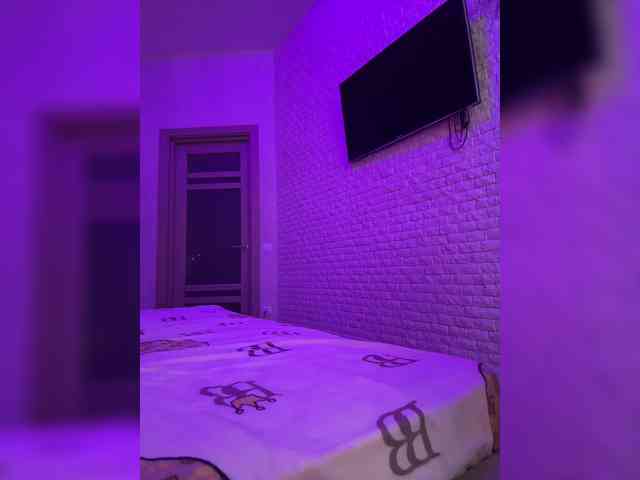 bitch_production webcam