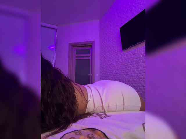 bitch_production webcam