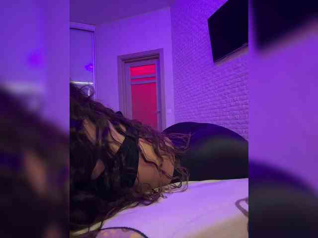 bitch_production webcam