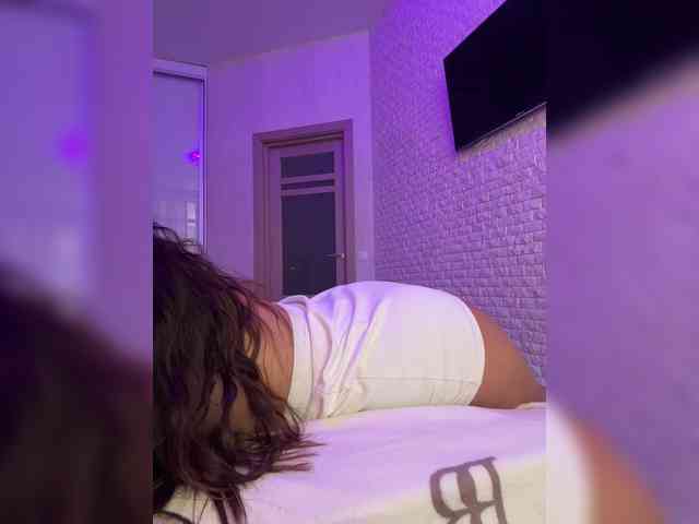 bitch_production webcam