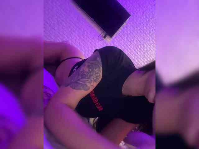 sweetkira25 Live Webcam on BongaCams