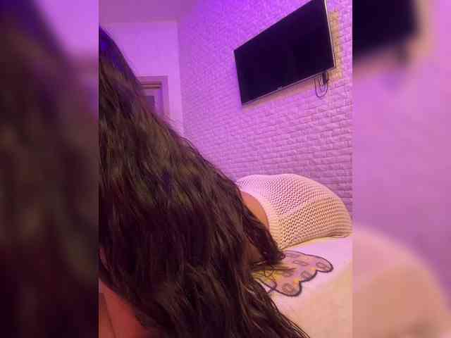 bitch_production webcam