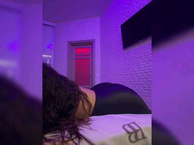 bitch_production webcam