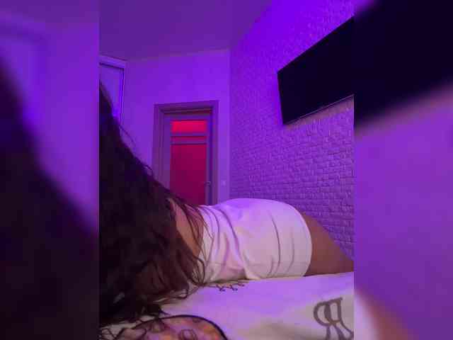 bitch_production webcam