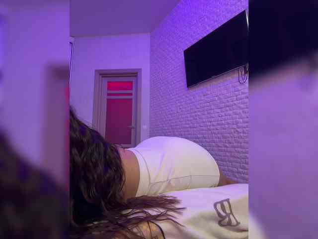 bitch_production webcam