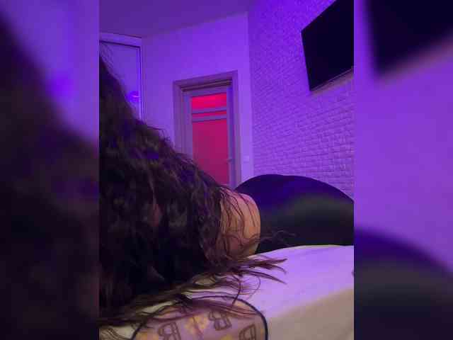 bitch_production webcam