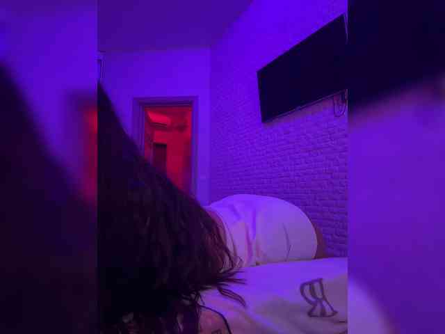 bitch_production webcam