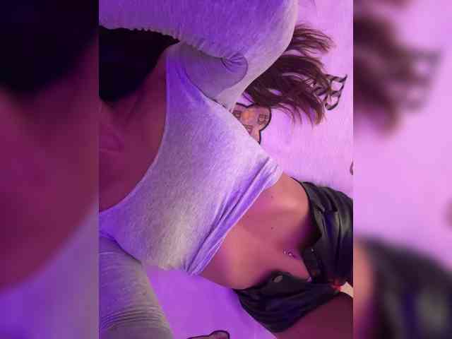 sweetkira25 Live Webcam on BongaCams
