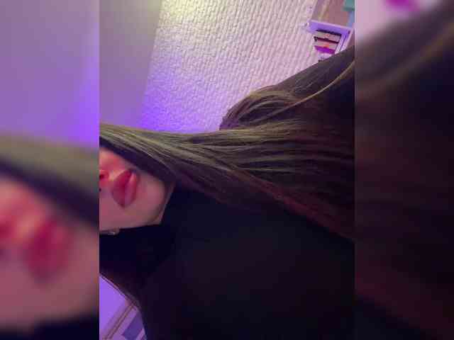 bitch_production webcam