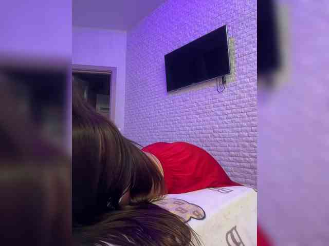 bitch_production webcam