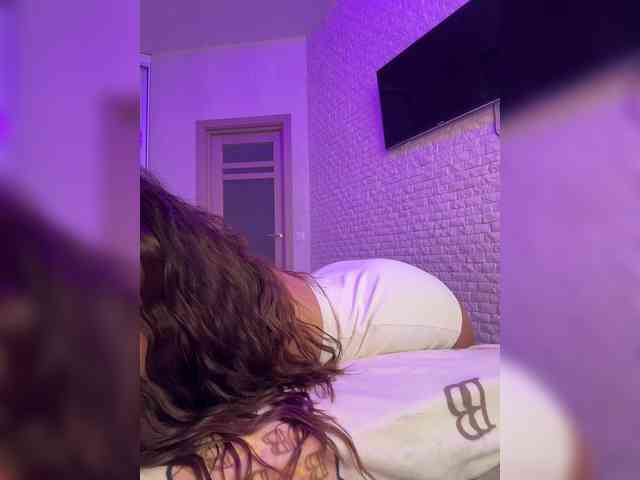 bitch_production webcam