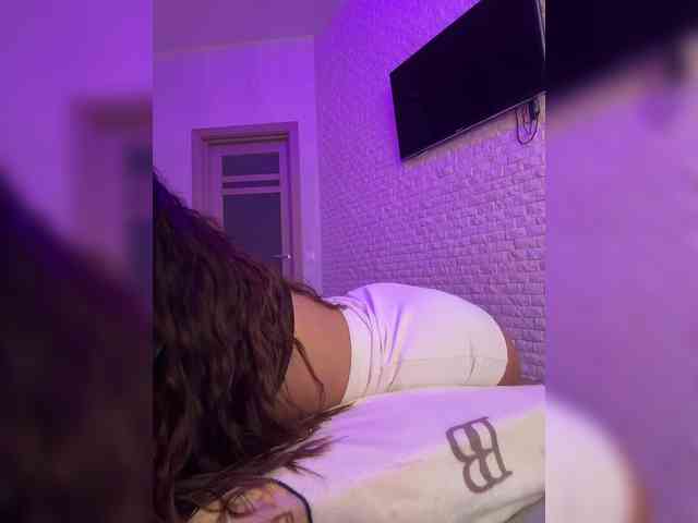 bitch_production webcam