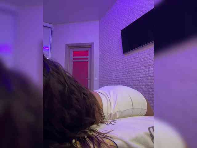 bitch_production webcam