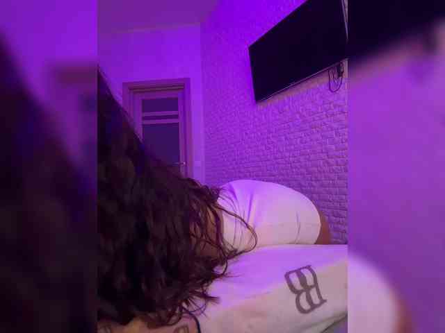 bitch_production webcam