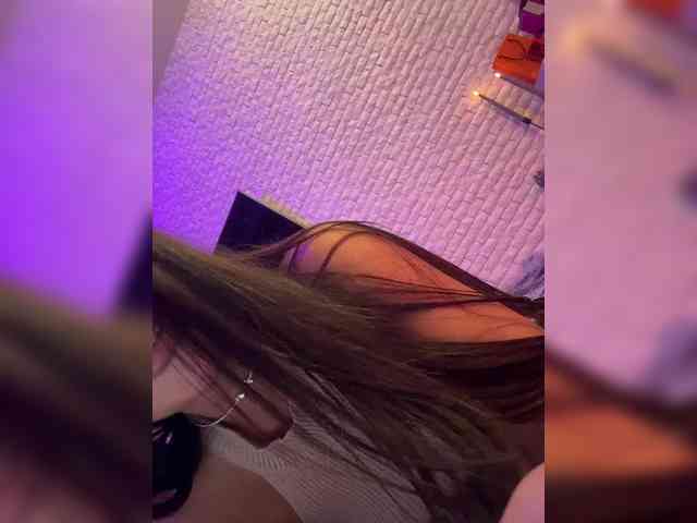 bitch_production webcam