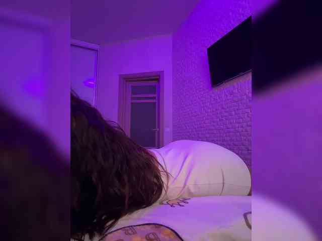 bitch_production webcam