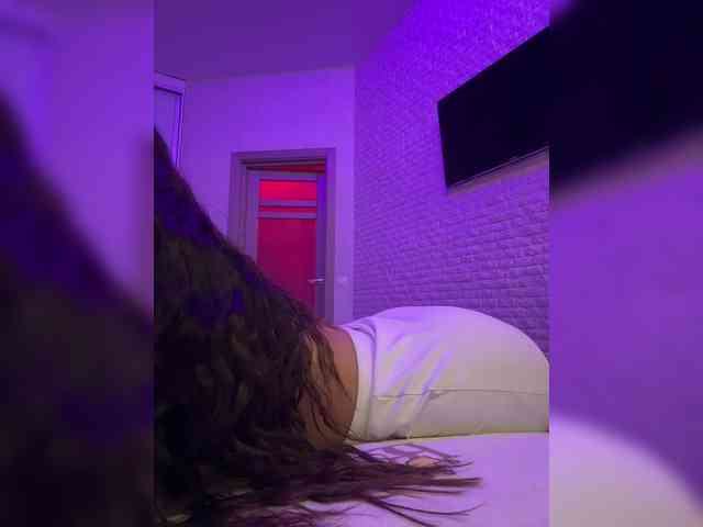 bitch_production webcam