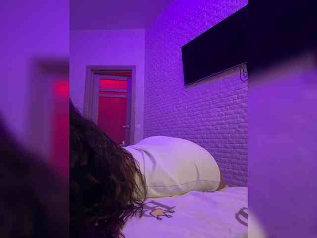 bitch_production webcam