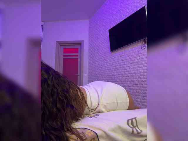 bitch_production webcam