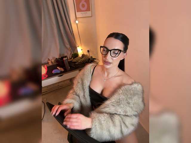 Amarulla's BongaCams show and profile