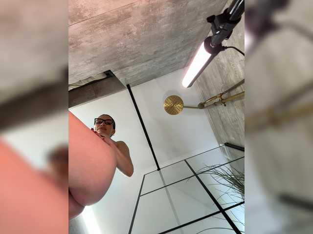 Amarulla's BongaCams show and profile