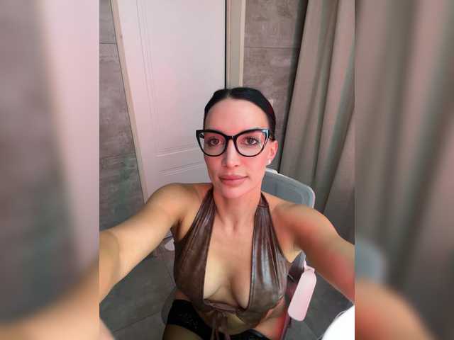 Amarulla from BongaCams