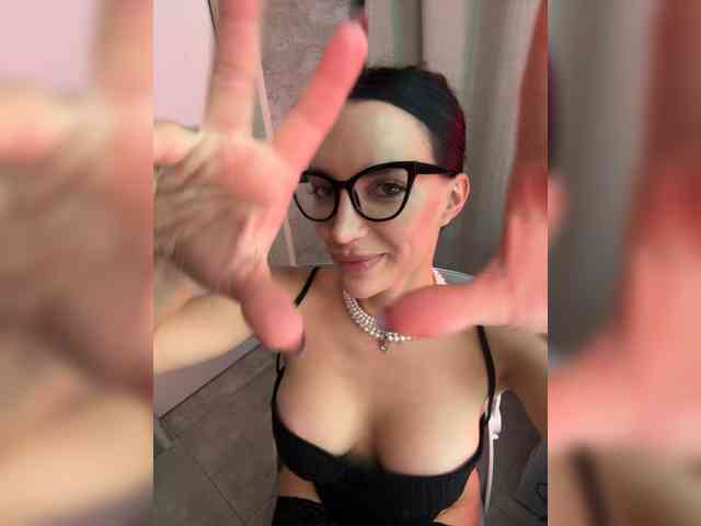 Vivien_ webcam