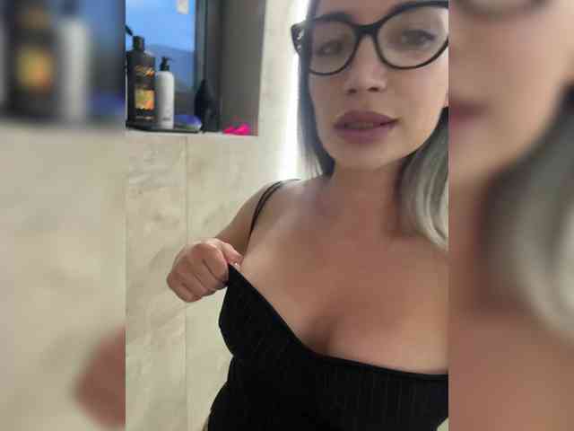 Vivien_ webcam