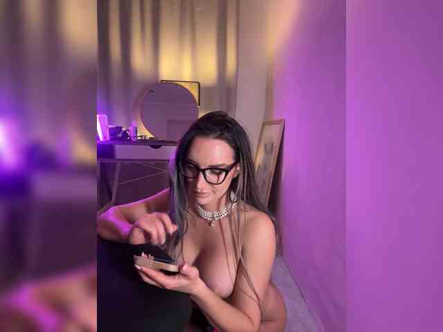 Amarulla's webcam live show