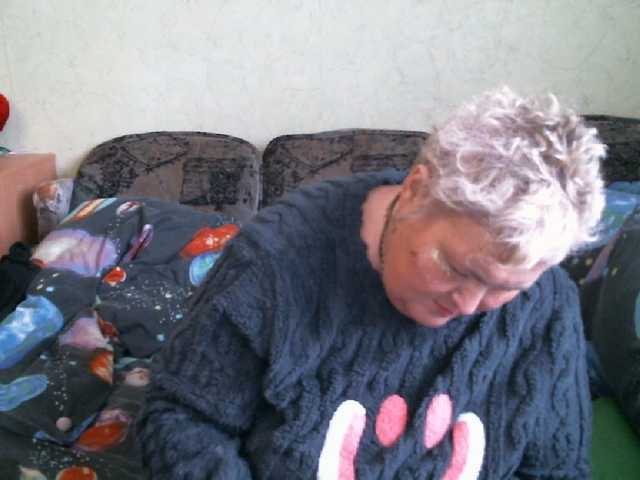 Lana0005 — Hello everyone) I don't have a free show, we look at the menu or Privat))