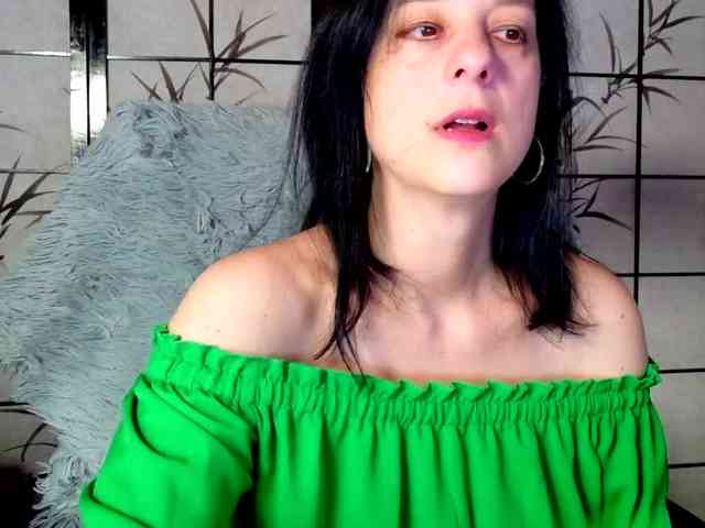 SweetLongLips webcam