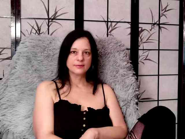 SweetLongLips webcam