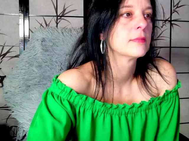 SweetLongLips webcam