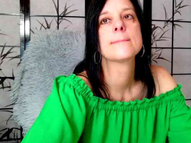 SweetLongLips webcam